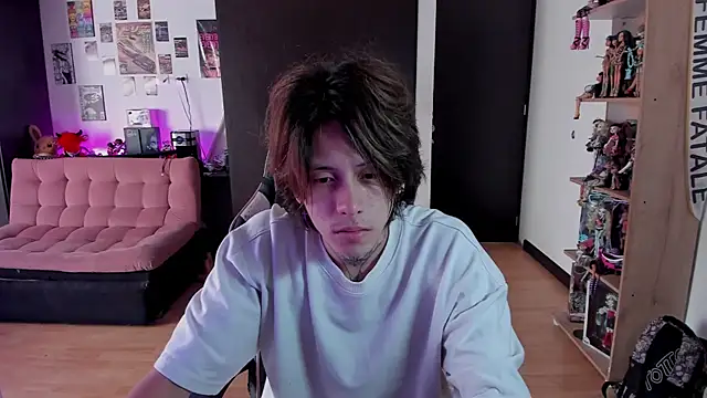 xIce Boy online show from May 19, 2026, 1:17 pm