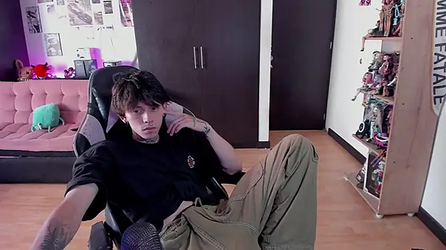 xIce Boy online show from June 1, 2026, 2:08 pm