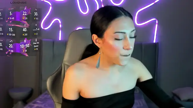 madison  rey online show from November 30, 2025, 6:39 am