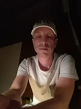 Snapshot of svenpfeifer chatting on July 5, 2026, 1:45 am svenpfeifer online show from July 5, 2026, 1:45 am