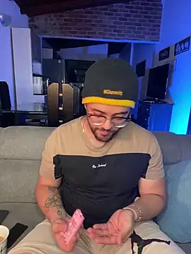 Snapshot of SrM0rgan chatting on March 14, 2025, 2:42 am SrM0rgan online show from March 14, 2025, 2:42 am