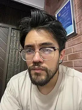 Snapshot of SrM0rgan chatting on March 21, 2025, 3:55 am SrM0rgan online show from March 21, 2025, 3:55 am