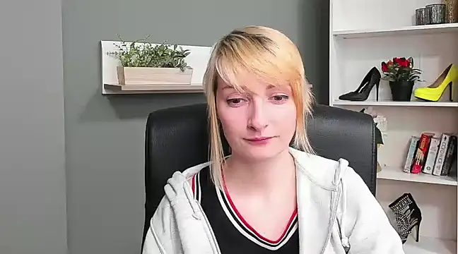 hottieBlair online show from March 17, 2025, 10:49 am