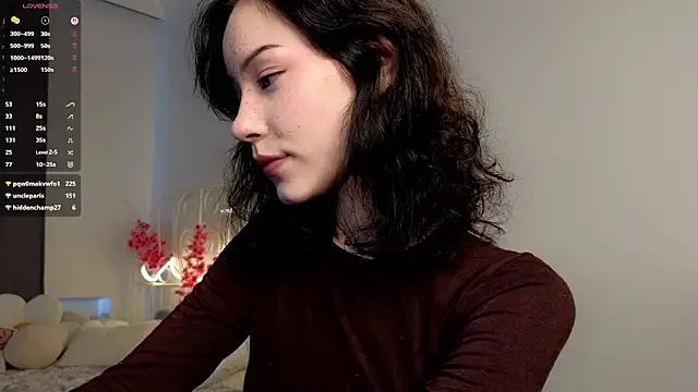 Snapshot of glamourr chatting on June 6, 2026, 11:04 am glamourr online show from June 6, 2026, 11:04 am