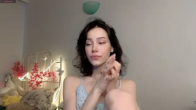 Snapshot of glamourr chatting on June 16, 2026, 9:23 am glamourr online show from June 16, 2026, 9:23 am