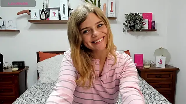 HaleyReedme online show from October 20, 2025, 6:58 am