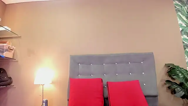 Snapshot of BetsyBennet_ chatting on February 16, 2026, 4:52 am BetsyBennet online show from February 16, 2026, 4:52 am