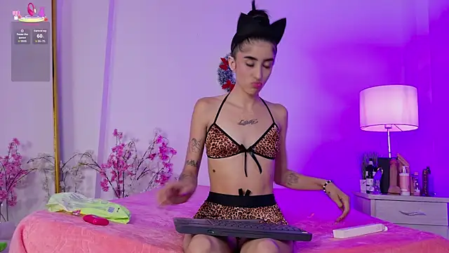 alana 111 online show from December 20, 2025, 3:02 am