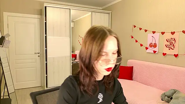 Snapshot of Pussy_Without_pussy chatting on March 22, 2025, 4:56 am Pussy Without pussy online show from March 22, 2025, 4:56 am