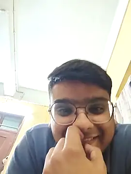 sutfvkii online show from March 11, 2025, 7:14 pm