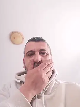 yourflowerpink online show from December 19, 2025, 7:37 am