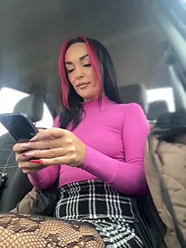 Snapshot of MeganFoxiy chatting on November 16, 2025, 6:08 am MeganFoxiy online show from November 16, 2025, 6:08 am