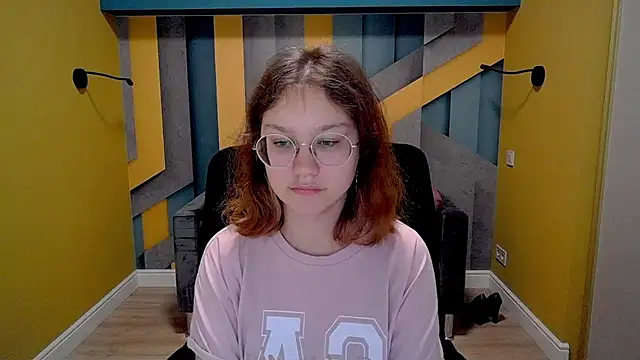 Snapshot of AngelinaLow chatting on March 16, 2025, 9:38 am AngelinaLow online show from March 16, 2025, 9:38 am