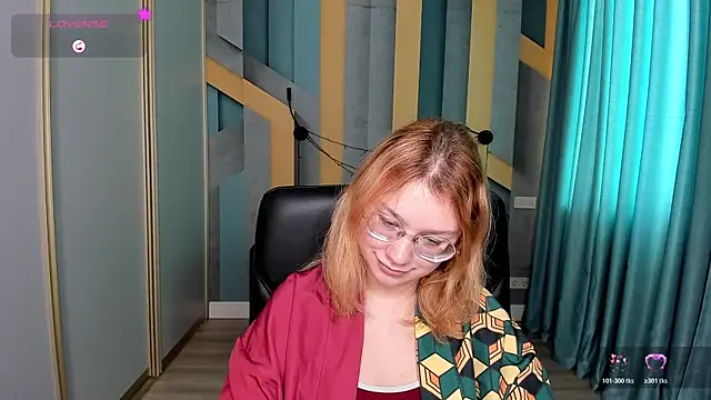 AngelinaLow online show from January 19, 2026, 12:31 pm