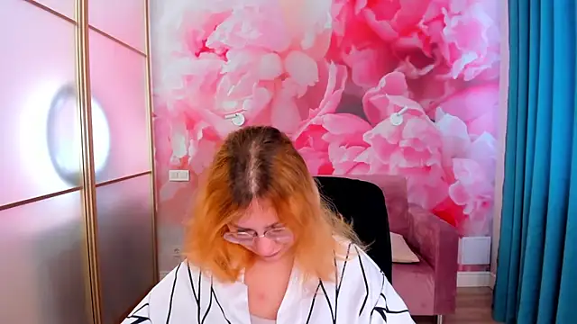 AngelinaLow online show from February 17, 2026, 12:23 pm