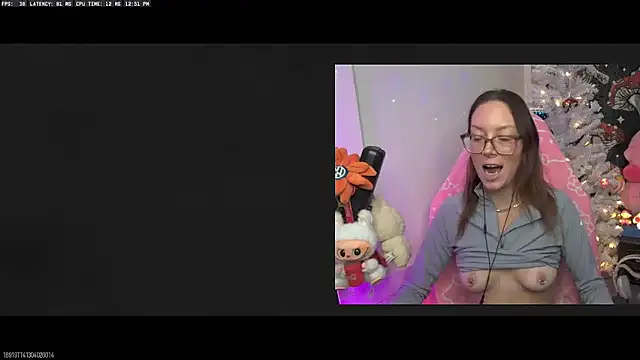 Snapshot of SpaceCowWhore chatting on December 17, 2025, 5:52 pm SpaceCowWhore online show from December 17, 2025, 5:52 pm