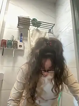 aa520uv online show from March 7, 2026, 2:52 am