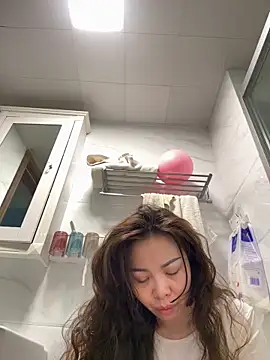 aa520uv online show from April 13, 2026, 1:22 am