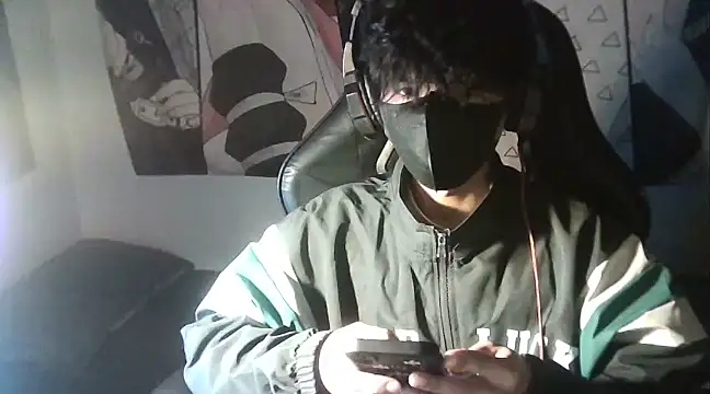 zhezheggin online show from March 20, 2025, 3:04 pm