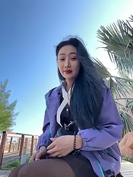 Snapshot of linger-23 chatting on December 17, 2025, 6:19 am linger-23 online show from December 17, 2025, 6:19 am