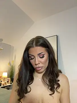 CelineReys online show from March 13, 2026, 7:09 pm