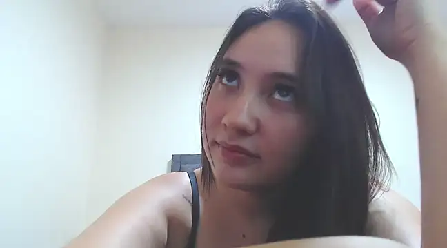 Snapshot of michellrouses chatting on March 17, 2025, 3:07 pm michellrouses online show from March 17, 2025, 3:07 pm