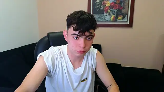 lukeboyce33 online show from October 16, 2025, 10:22 pm