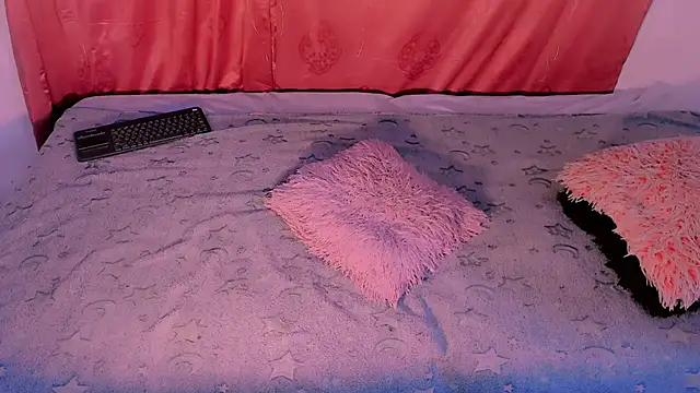 Mariana-ofc online show from November 29, 2025, 11:02 am