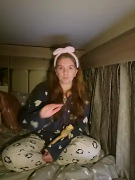 Amesthyst destiny online show from December 3, 2025, 2:30 am