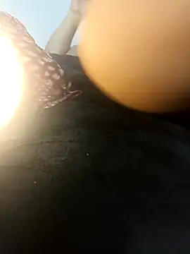 Snapshot of LEIDY_LORENA chatting on September 30, 2025, 2:27 am LEIDY LORENA online show from September 30, 2025, 2:27 am