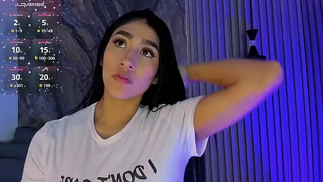 MiaScott5 online show from September 21, 2025, 3:41 am