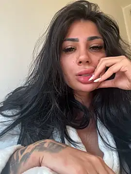 Snapshot of GoldenNataly chatting on February 25, 2026, 12:37 pm GoldenNataly online show from February 25, 2026, 12:37 pm