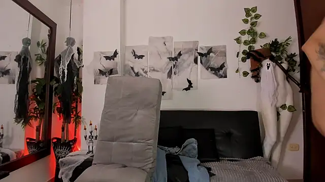 Snapshot of Giotrashy chatting on October 26, 2025, 7:42 pm Giotrashy online show from October 26, 2025, 7:42 pm