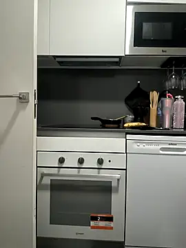 Alyssa 76 online show from March 4, 2026, 7:47 am