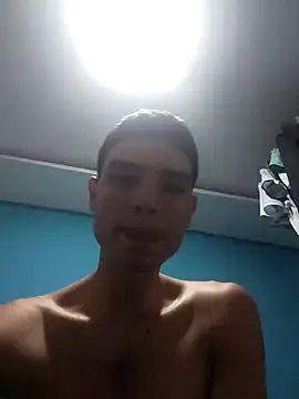 Snapshot of Saul_yei chatting on March 18, 2025, 7:42 pm Saul yei online show from March 18, 2025, 7:42 pm