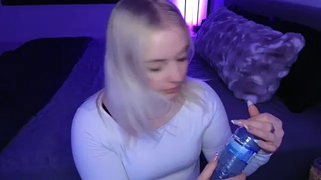 Snapshot of margot_robbie7 chatting on February 11, 2026, 11:43 pm margot robbie7 online show from February 11, 2026, 11:43 pm