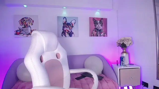 Snapshot of SamyJhomson chatting on December 5, 2025, 3:26 am SamyJhomson online show from December 5, 2025, 3:26 am