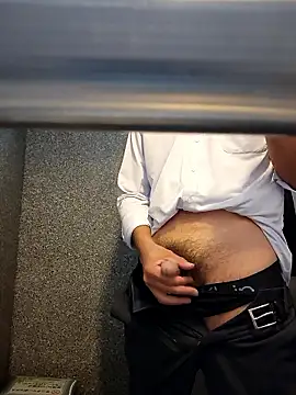 ikeike-kun online show from November 17, 2025, 9:15 am