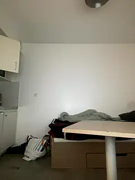 Renoirmonter online show from October 24, 2025, 9:33 pm