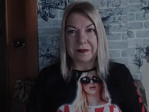 Snapshot of Lillia_Ray chatting on January 6, 2026, 6:17 am Lillia Ray online show from January 6, 2026, 6:17 am