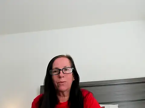 peachgoddess online show from December 3, 2025, 2:48 pm