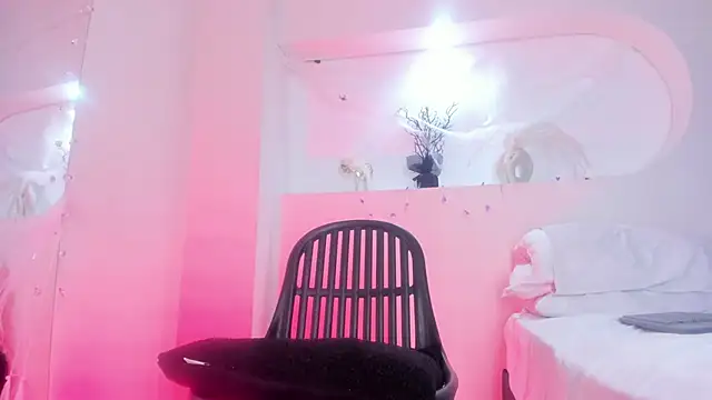 Hot valerygh online show from November 6, 2025, 7:15 pm