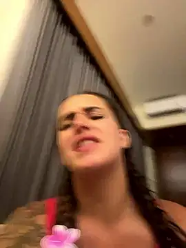 DarkVelvet online show from April 13, 2026, 9:09 pm