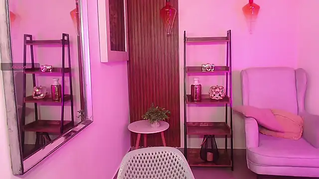 Snapshot of Coral_Lise chatting on November 22, 2025, 11:09 am Coral Lise online show from November 22, 2025, 11:09 am