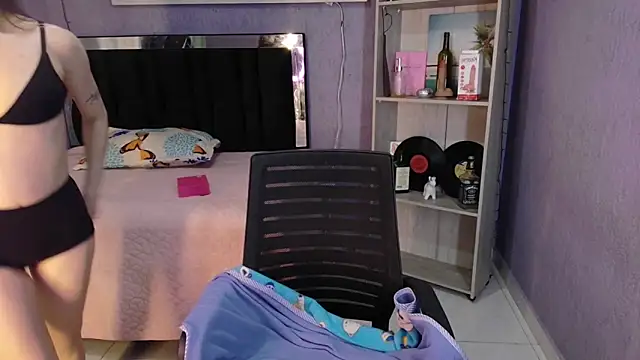 Snapshot of sweet_c4ndy chatting on October 30, 2025, 1:18 am sweet c4ndy online show from October 30, 2025, 1:18 am