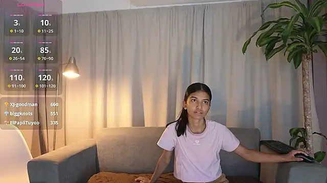 YuliethPetite online show from January 9, 2026, 11:13 am