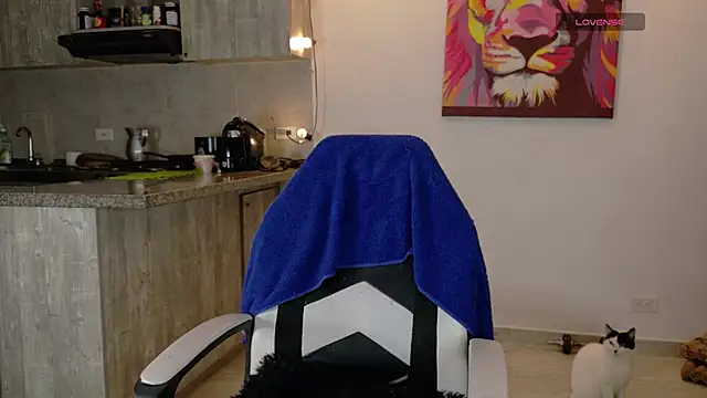 Ryannblue07 online show from April 22, 2026, 11:50 pm