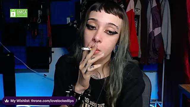 Snapshot of lovelockedlips chatting on May 31, 2026, 6:09 pm lovelockedlips online show from May 31, 2026, 6:09 pm