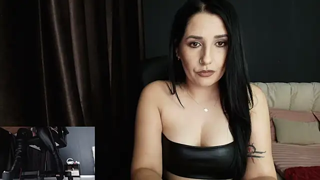 Snapshot of missdyaa chatting on September 10, 2025, 10:21 pm missdyaa online show from September 10, 2025, 10:21 pm