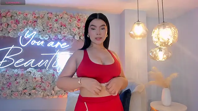 CandaseRussell online show from November 24, 2025, 8:41 pm